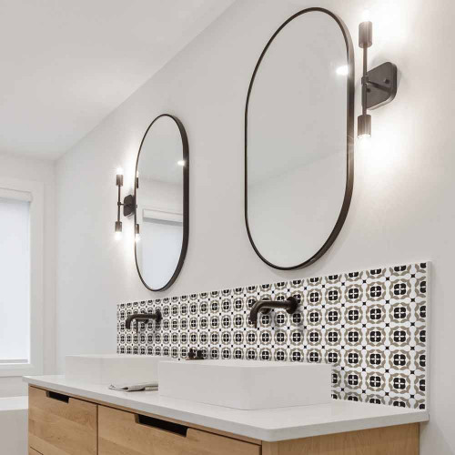 crédence salle de bain aluminium - carreaux de ciment beige et noir
