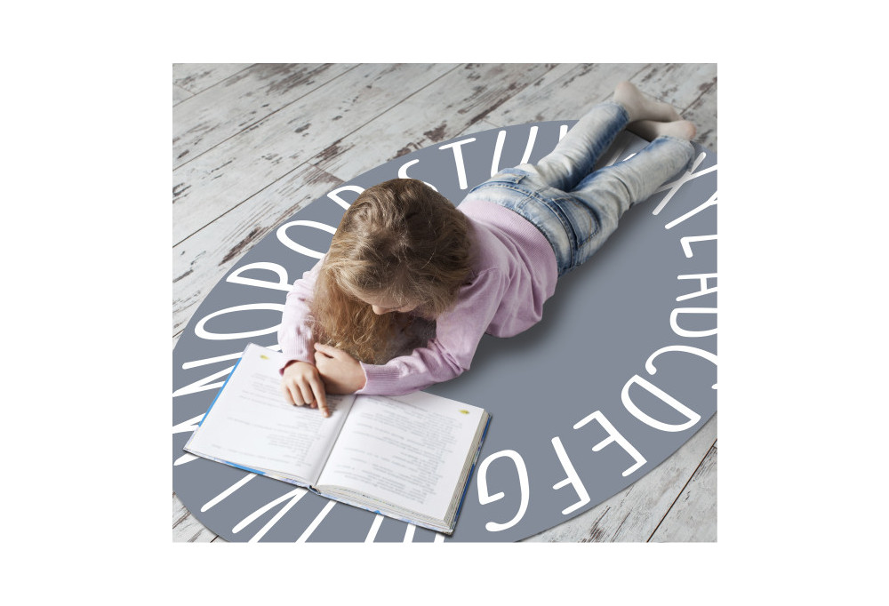 Comment créer un coin lecture confortable pour votre enfant avec un tapis ?